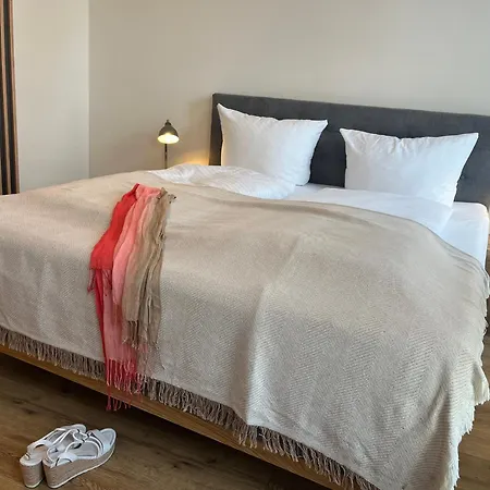 Appartement Exklusive 5 Sterne Seeresidenz, Sauna, See, Hund Krakow am See