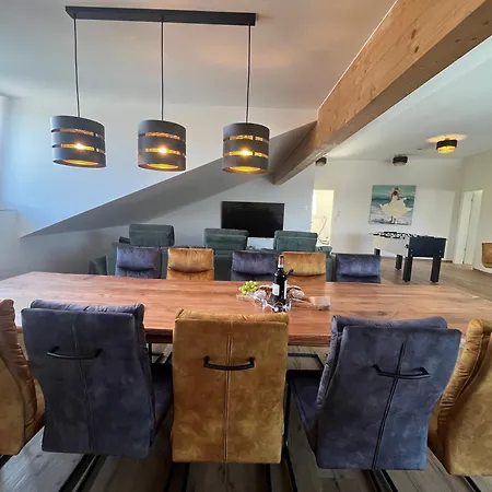 Exklusive 5 Sterne Seeresidenz, Sauna, See, Hund Appartement