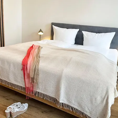 Exklusive 5 Sterne Seeresidenz, Sauna, See, Hund Krakow am See