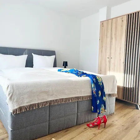 Appartement Exklusive 5 Sterne Seeresidenz, Sauna, See, Hund Krakow am See