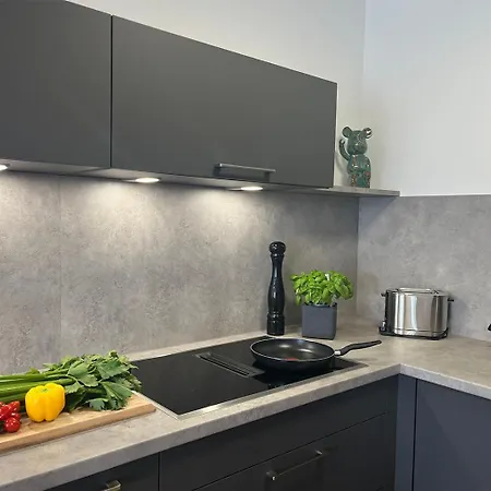 Exklusive 5 Sterne Seeresidenz, Sauna, See, Hund Appartamento