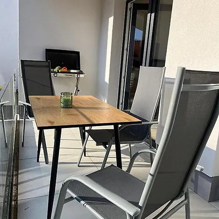 Exklusive 5 Sterne Seeresidenz, Sauna, See, Hund * Krakow am See