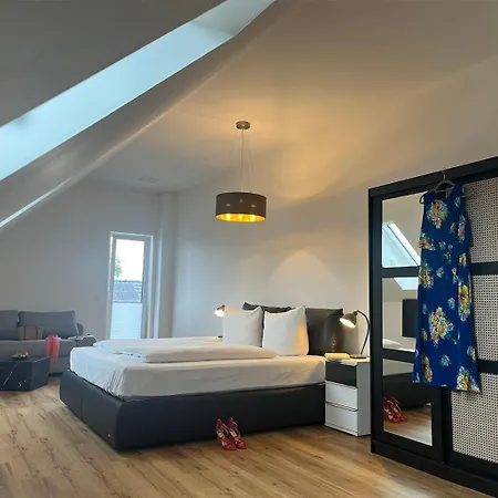 Exklusive 5 Sterne Seeresidenz, Sauna, See, Hund Krakow am See