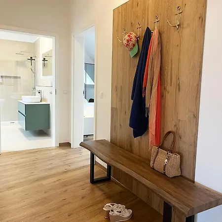 Exklusive 5 Sterne Seeresidenz, Sauna, See, Hund * Krakow am See