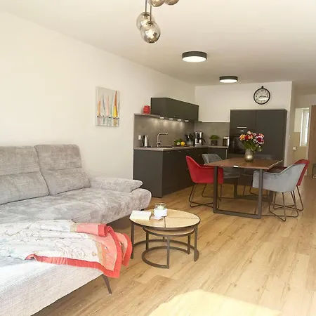 Appartamento Exklusive 5 Sterne Seeresidenz, Sauna, See, Hund Krakow am See